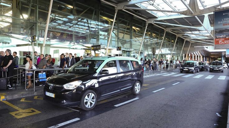 Flat Rates vs. Metered Airport Taxis