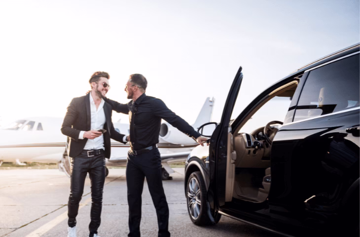 Book a Cab to / From Gatwick Airport Anytime